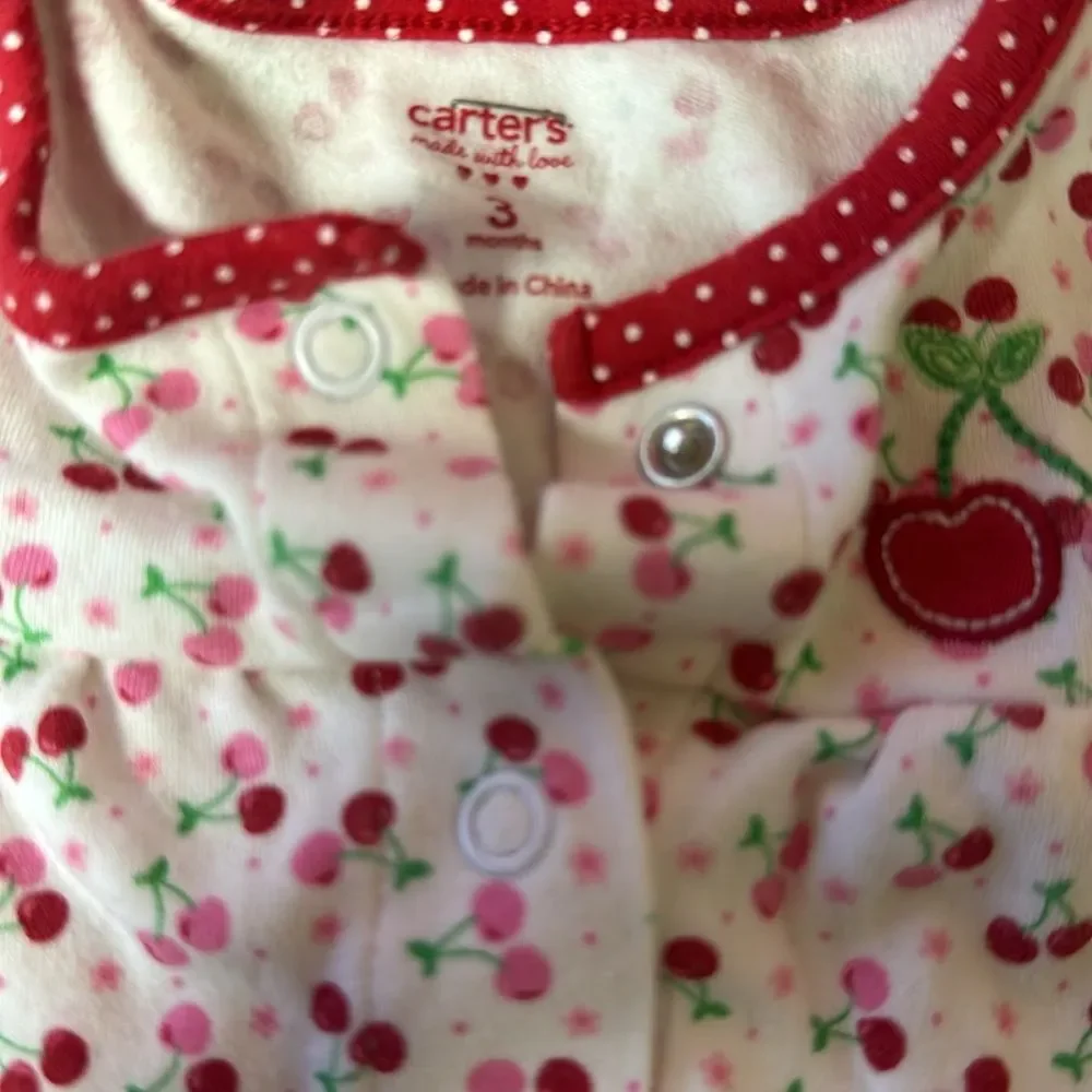 Carters 3  month, onesie‎